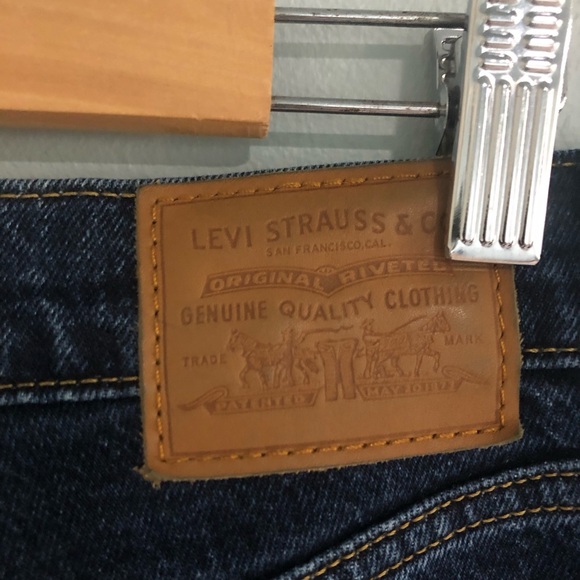 Levi’s 70’s High Ruse Slim Straight Leg Jeans Dark Wash Sz 26x29 - Picture 4 of 5
